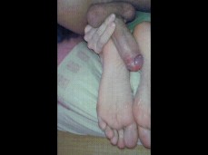 HUGE CUMMING ON MY FEET gif