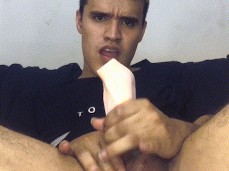 gran pene destruye juguetico blanco gif