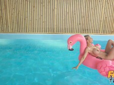 pink blonde gif