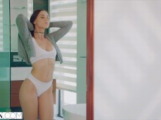 hottie body gif