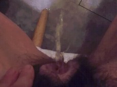 Pee hairy pussy.. gif