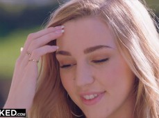 kendra_sunderland gif