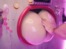 Female Gloryhole gif