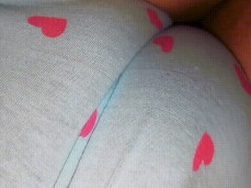 cameltoe enorme en pantys azules con corazones gif