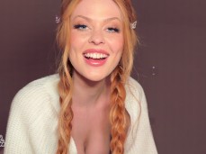 Elle Redhead gif